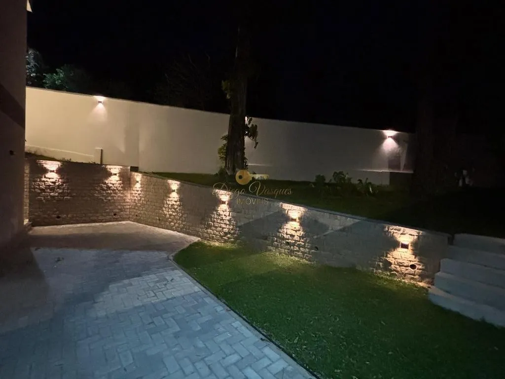 Imagem Casa em Condomínio para Venda em Teresópolis / RJ no bairro Alto