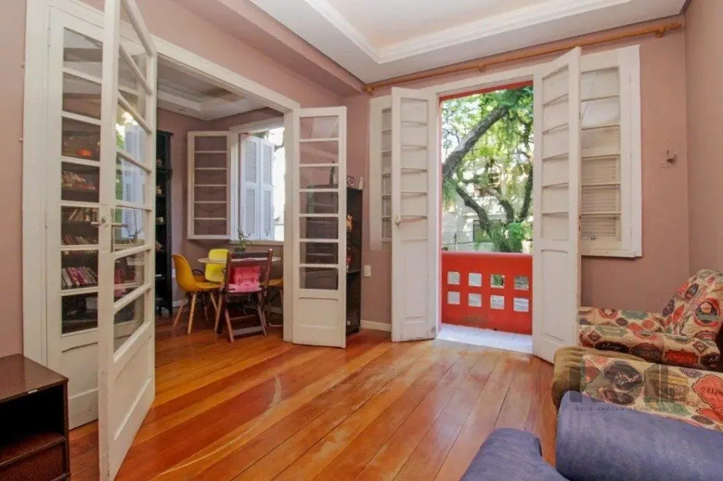 Imagem Casa 4 quartos no Bairro Bom Fim