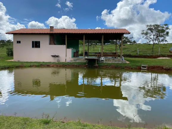 Imagem Chácara com 2 Quartos à Venda, 180 m² em Jardim Barcelona - Bela Vista De Goiás