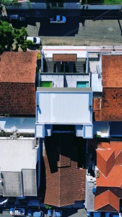 Imagem Sobrado Geminado para Venda em Balneário Camboriú, CENTRO, 3 dormitórios, 3 suítes, 4 banheiros, 2 vagas