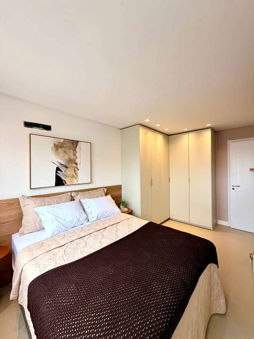 Imagem Apartamento à venda em Torres, Predial, com 1 quarto, 52m2