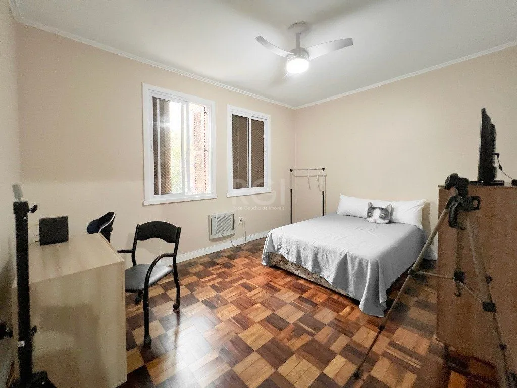 Imagem Apartamento 85m² - 3 dormitórios, sacada, churrasqueira no bairro Cidade Baixa