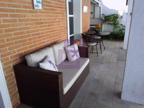 Imagem Casas / Padrão na cidade de Guarujá