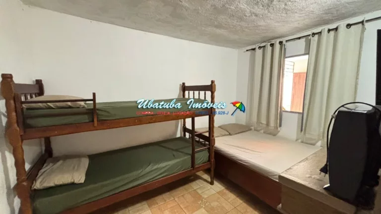 Imagem Casa a 200 metros da Praia do Perequê-açu com edícula