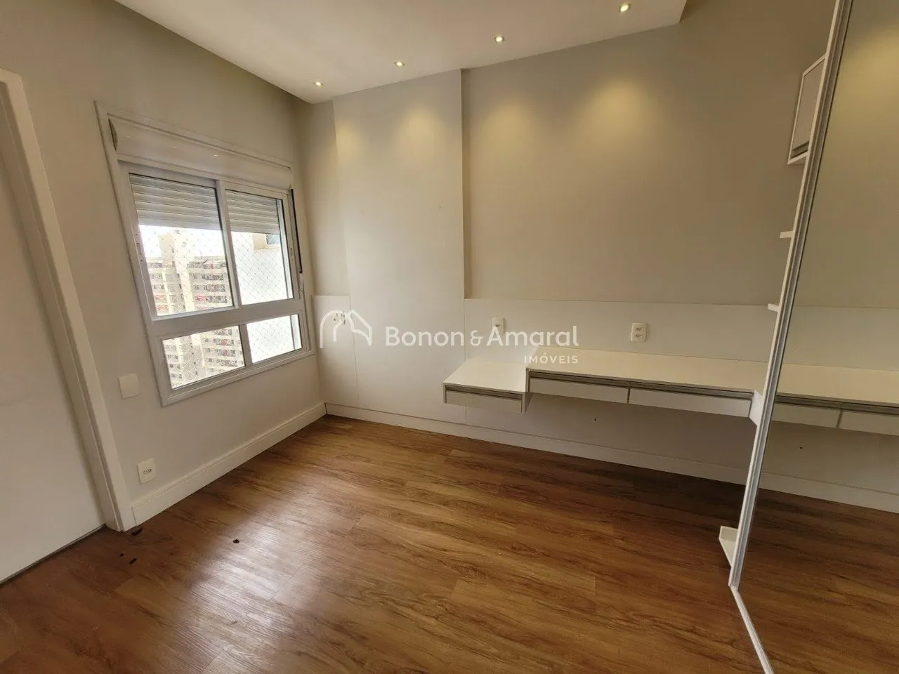 Imagem Apartamento para Locação no Condomínio Horizon com 3 vagas e 3 suites - Campinas