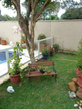 Imagem Casa 5 dorms, 3 suites, Piscina
