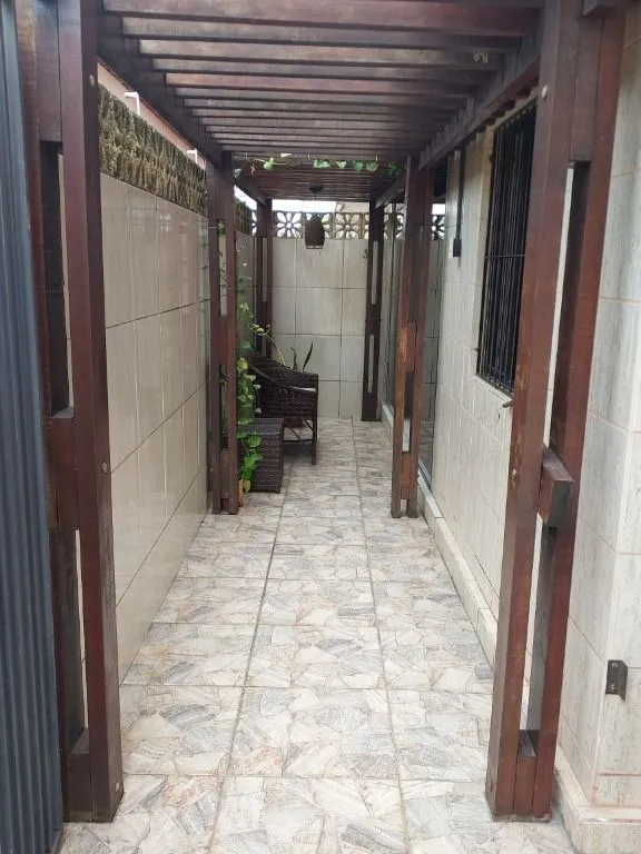 Imagem Apartamento térreo no Bessa com 3 quartos, 2 suítes, área externa com churrasqueira e excelente localização a 400m da praia.