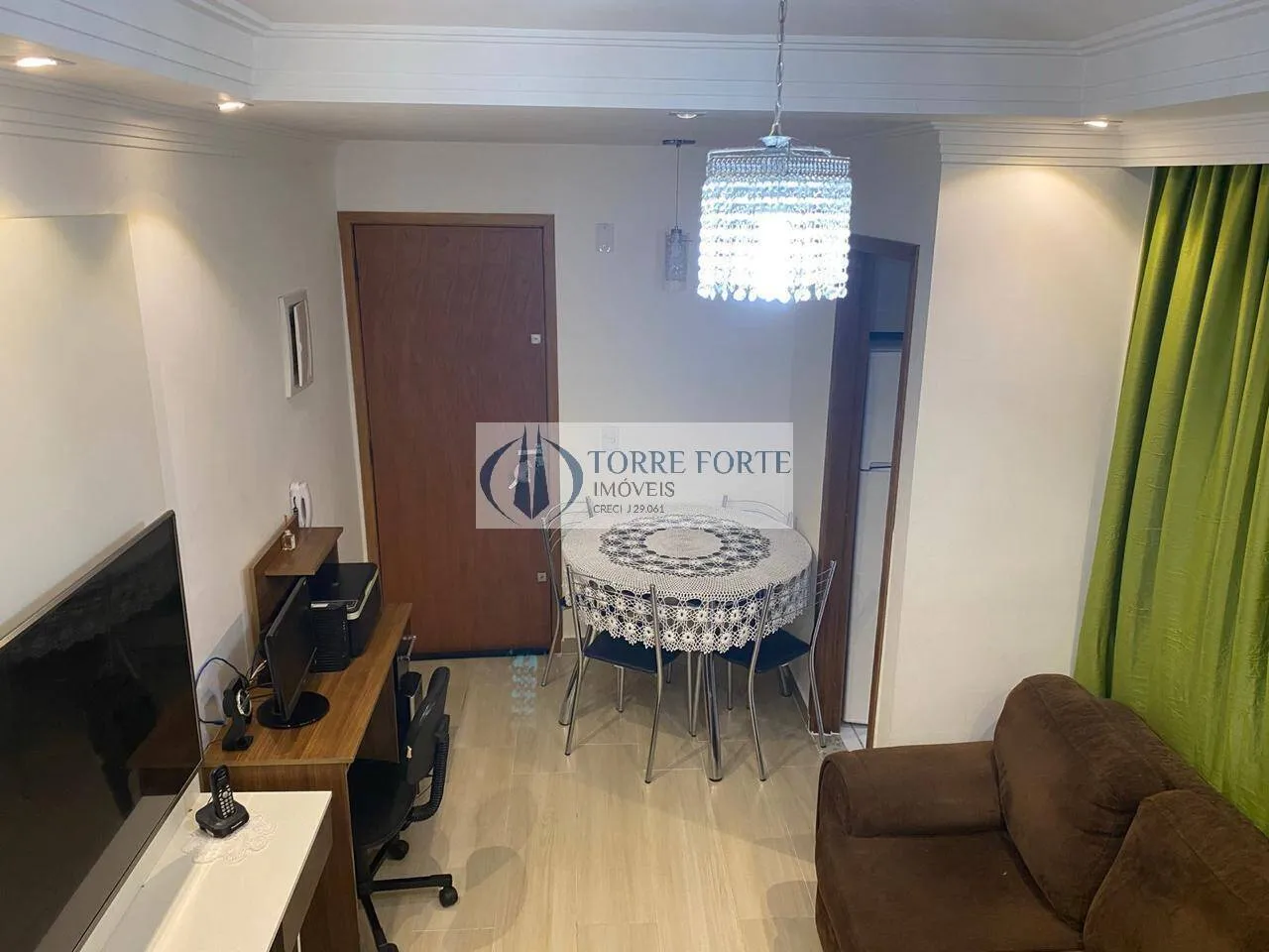 Imagem Apartamento Reformado com 2 Dormitórios, 1 Suíte e 1 Vaga em Santo André
