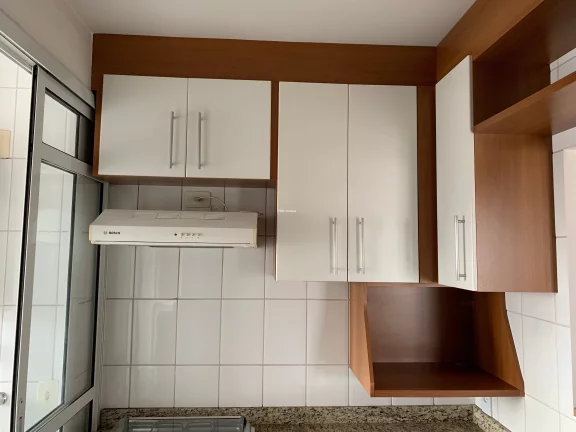 Imagem Imperdível Apartamento à Venda na Lapa, São Paulo-SP: 2 Quartos, 1 Suíte, 2 Salas, 2 Banheiros, 1 Vaga, 59m².
