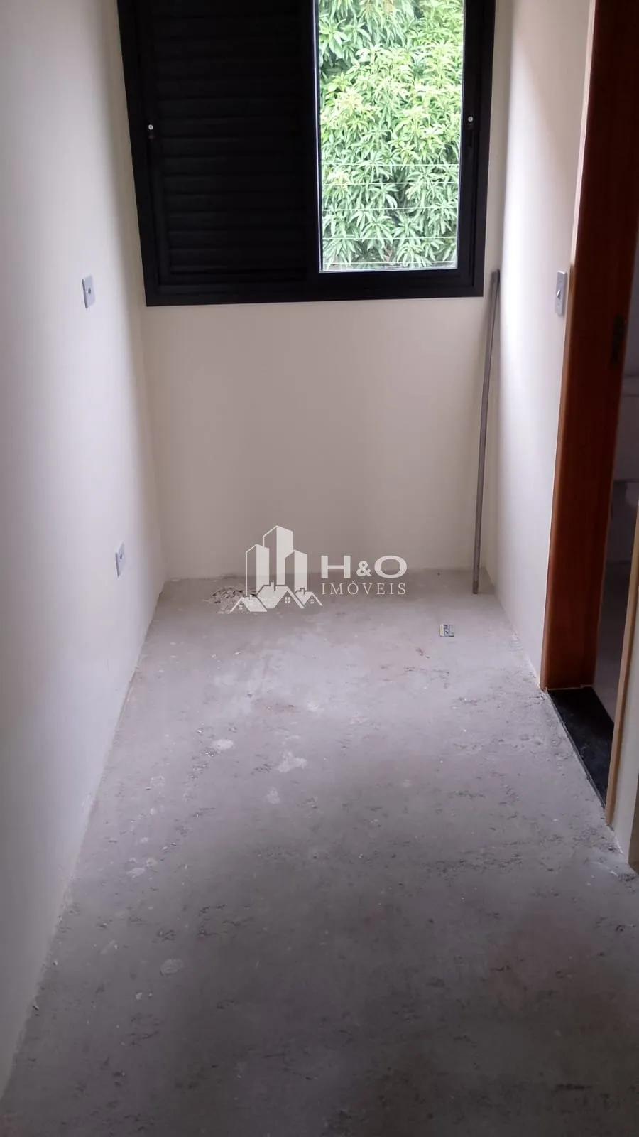 Imagem Sobrado Frontal à Venda - Vila Talarico - 2 Suítes confortáveis !