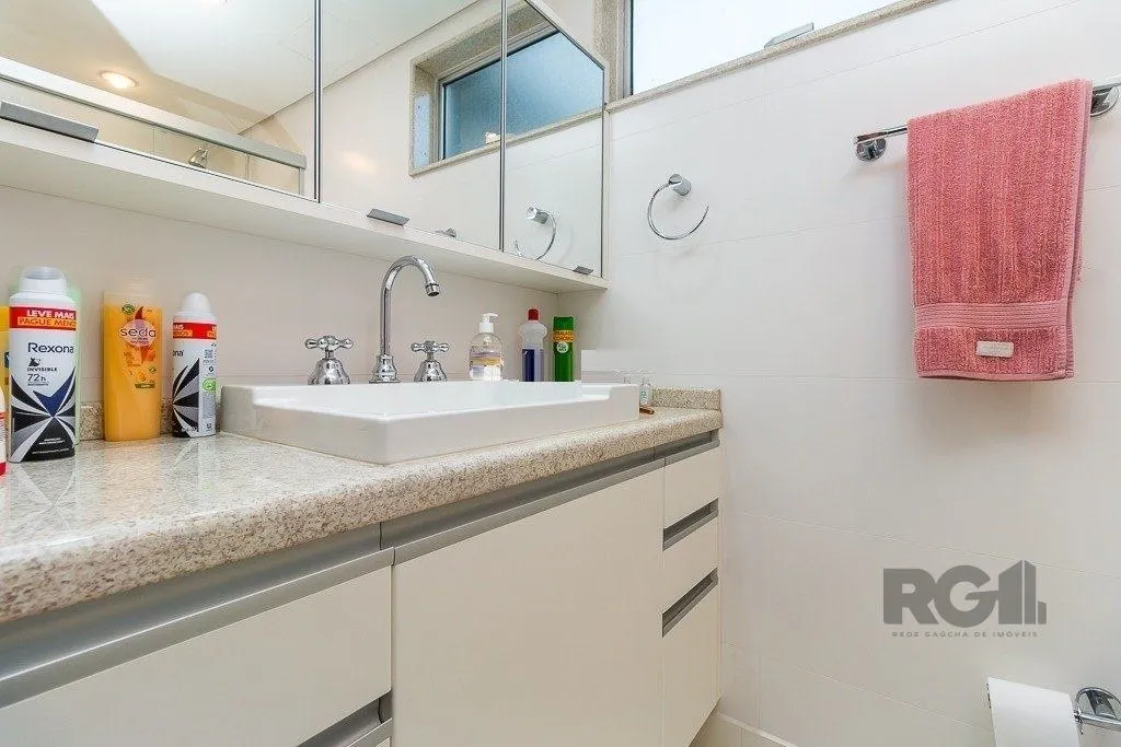 Imagem Vende-se amplo apartamento 3 quartos c/ suíte, 2 vagas, living com sacada e vista - 139m² - Auxiliadora
