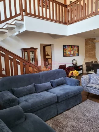 Imagem Linda casa de campo dentro de condomínio
