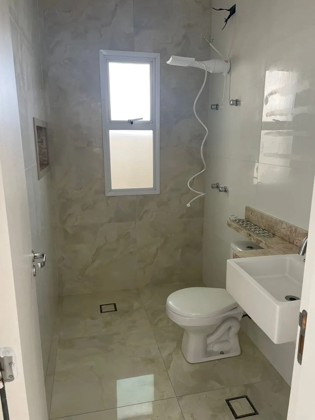 Imagem Casa à venda e locação, 3 Quartos, 1 Suite, 4 Vagas, 250M², Crispim, Pindamonhangaba - SP | Reserva Anauá