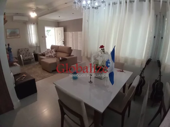 Imagem Casa na Vila Belmiro com 3 quartos, 1 suíte, churrasqueira, sala 2 ambientes, garagem 3 carros por R$ 1.000.000,00