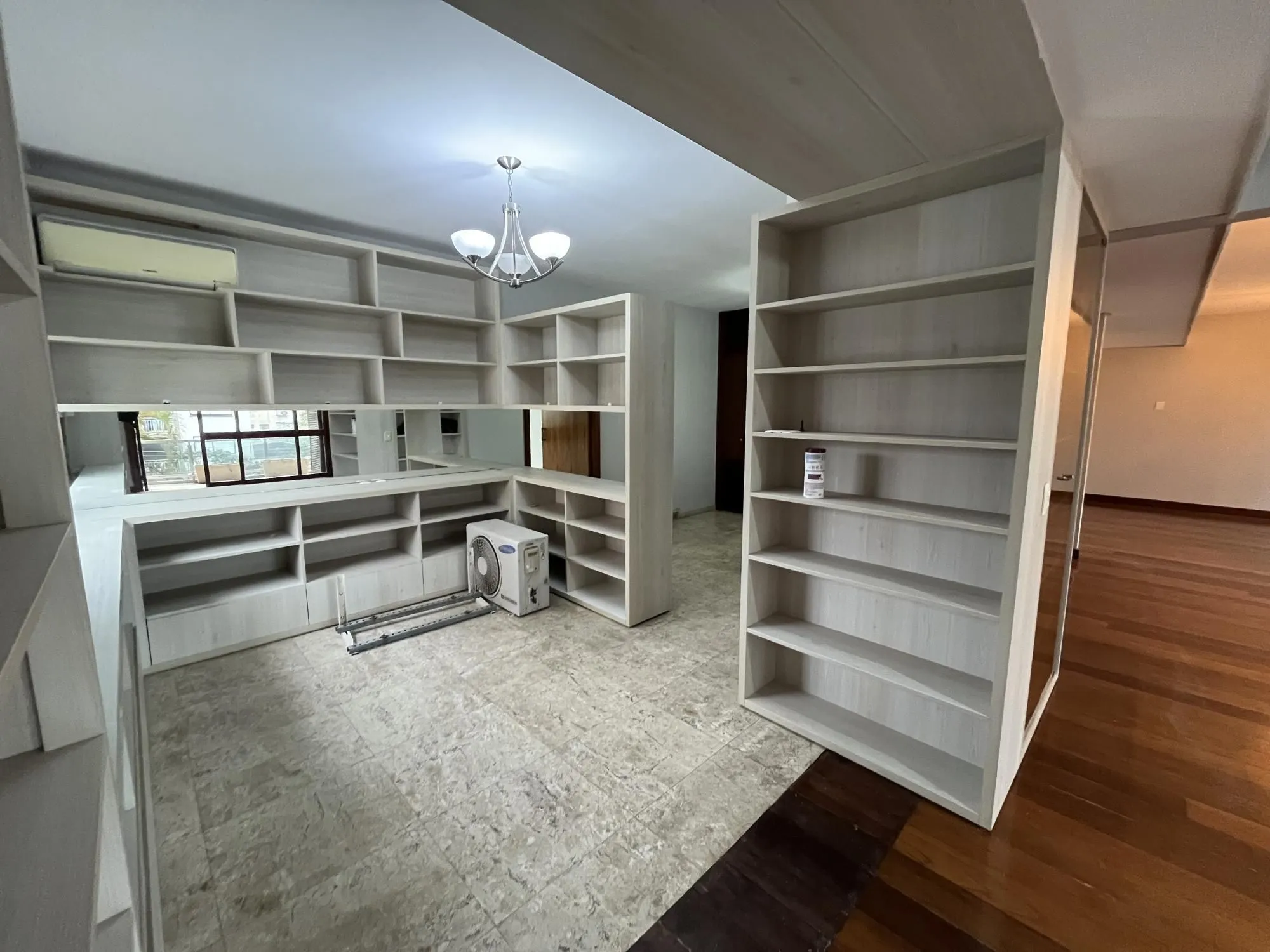 Imagem Apartamento de 3 quartos, suíte e 2 vagas de garagem no bairro Farroupilha POA