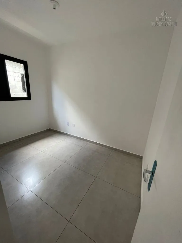 Imagem Belíssima Casa de Condomínio com 2 dormitórios