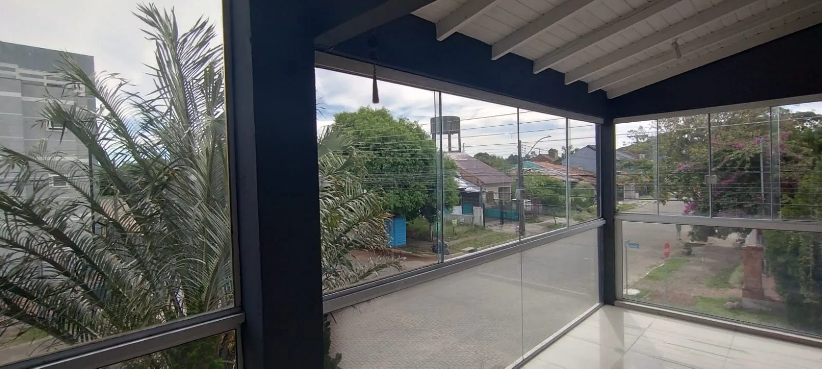 Imagem Sobrado no bairro Hípica - 2 dormitórios