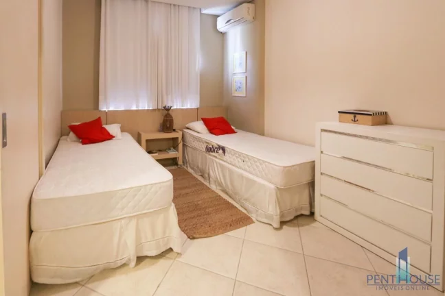 Imagem Apartamento Quadra Mar para Venda em Balneário Camboriú, CENTRO, 2 dormitórios, 2 suítes, 3 banheiros, 1 vaga