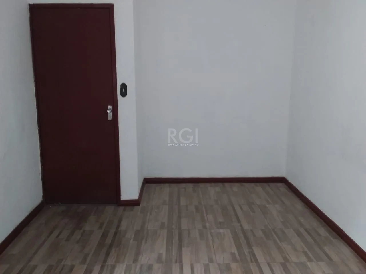 Imagem Casa 3 dormitórios, sendo 1 suites, 2 vagas - Medianeira, Porto Alegre/RS