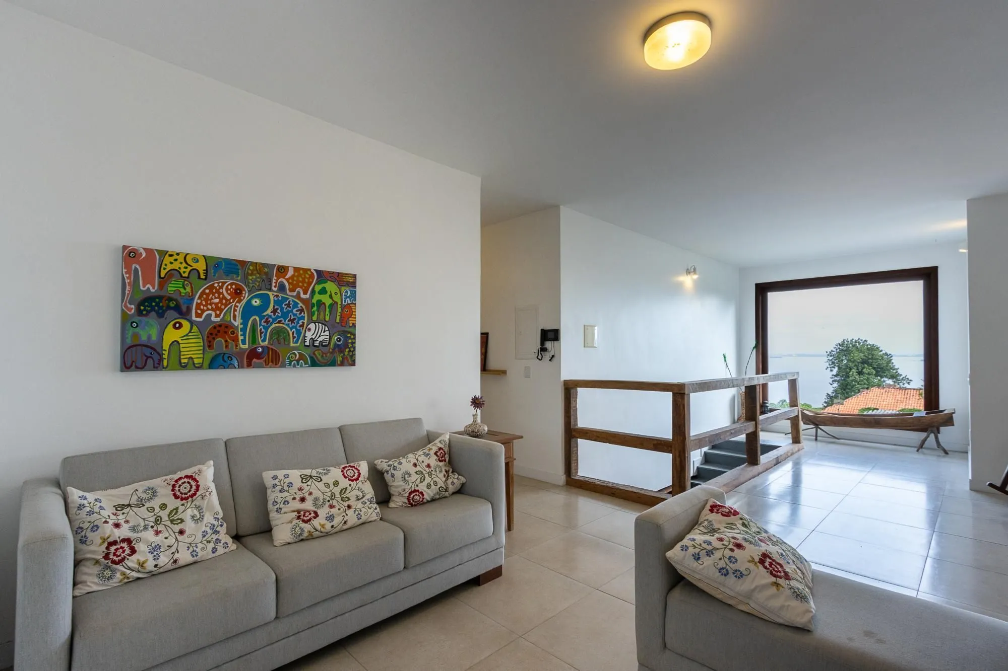 Imagem Casa com 6 quartos à venda bairro Espírito Santo, Porto Alegre.
