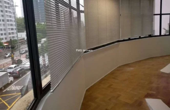 Imagem Conjunto comercial com 389m2 na Av. Paulista.