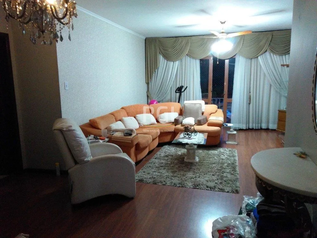 Imagem Cobertura para Venda - 323.99m², 3 dormitórios, sendo 1 suites, Partenon