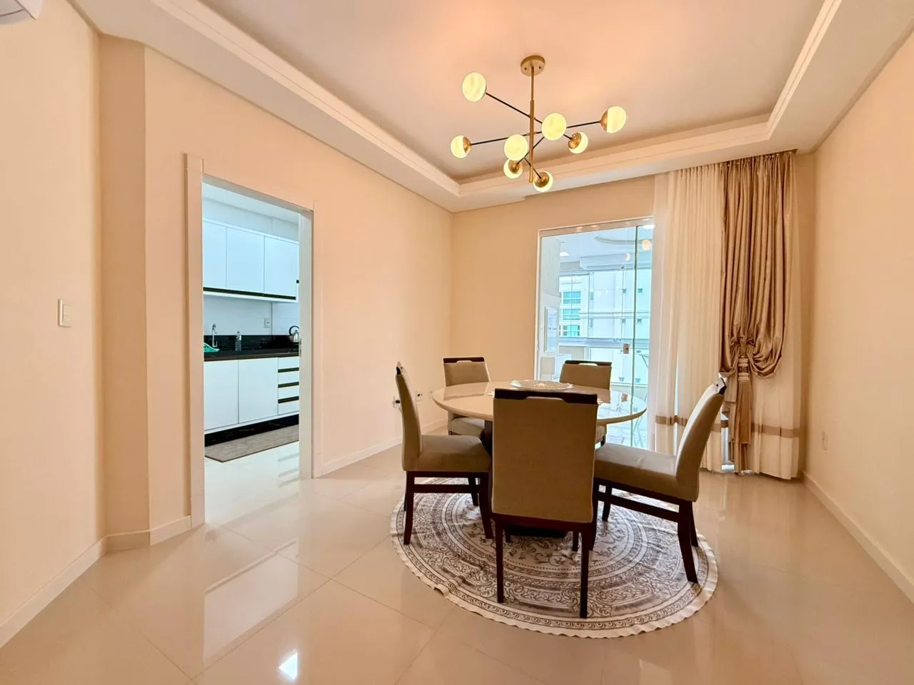 Imagem Apartamento com vista para o mar à venda com 120m2 por R$ 2.250.000,00
