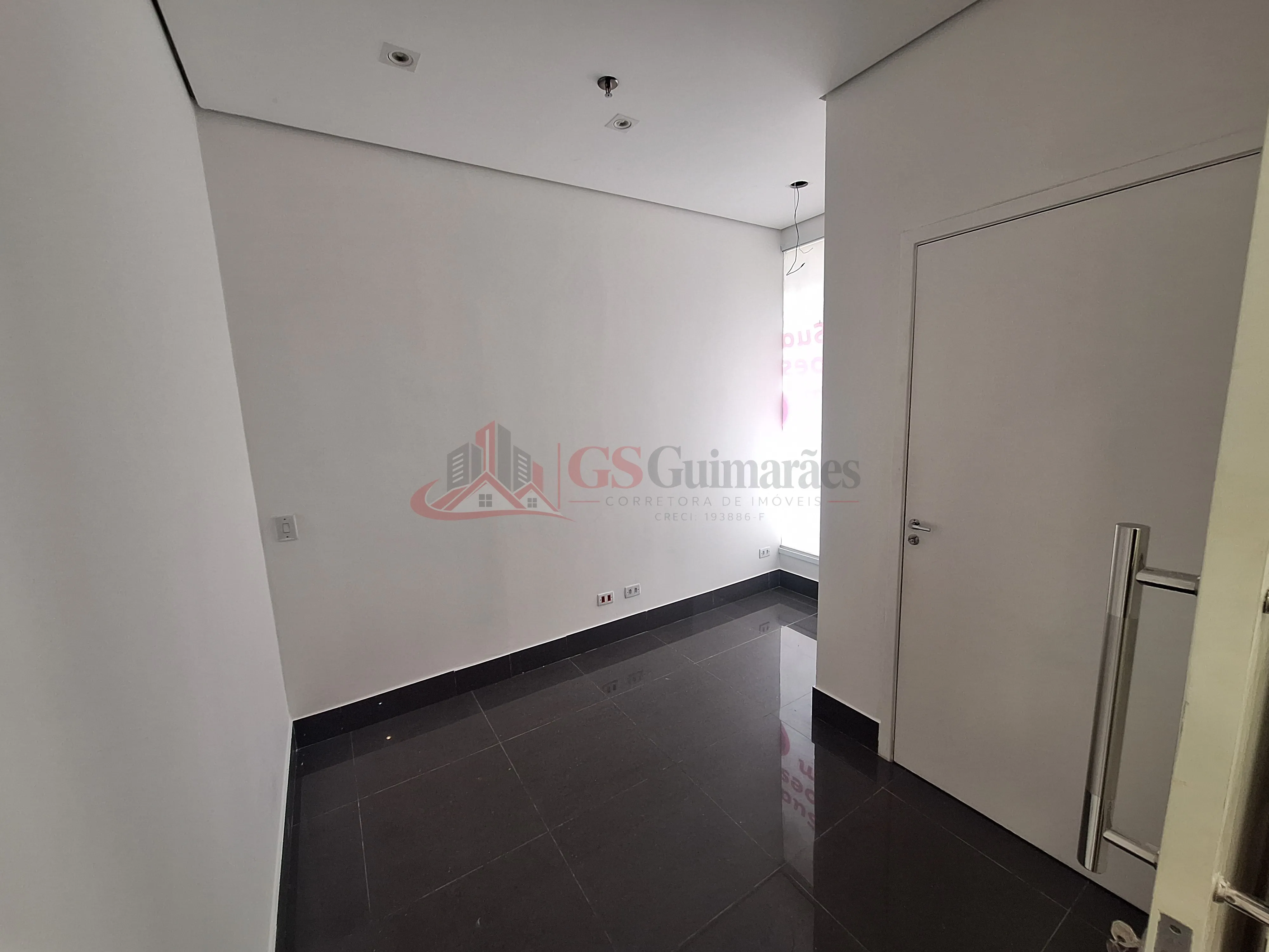 Imagem Loja comercial para locação no Stadium - 134,7 m² | Alphaville