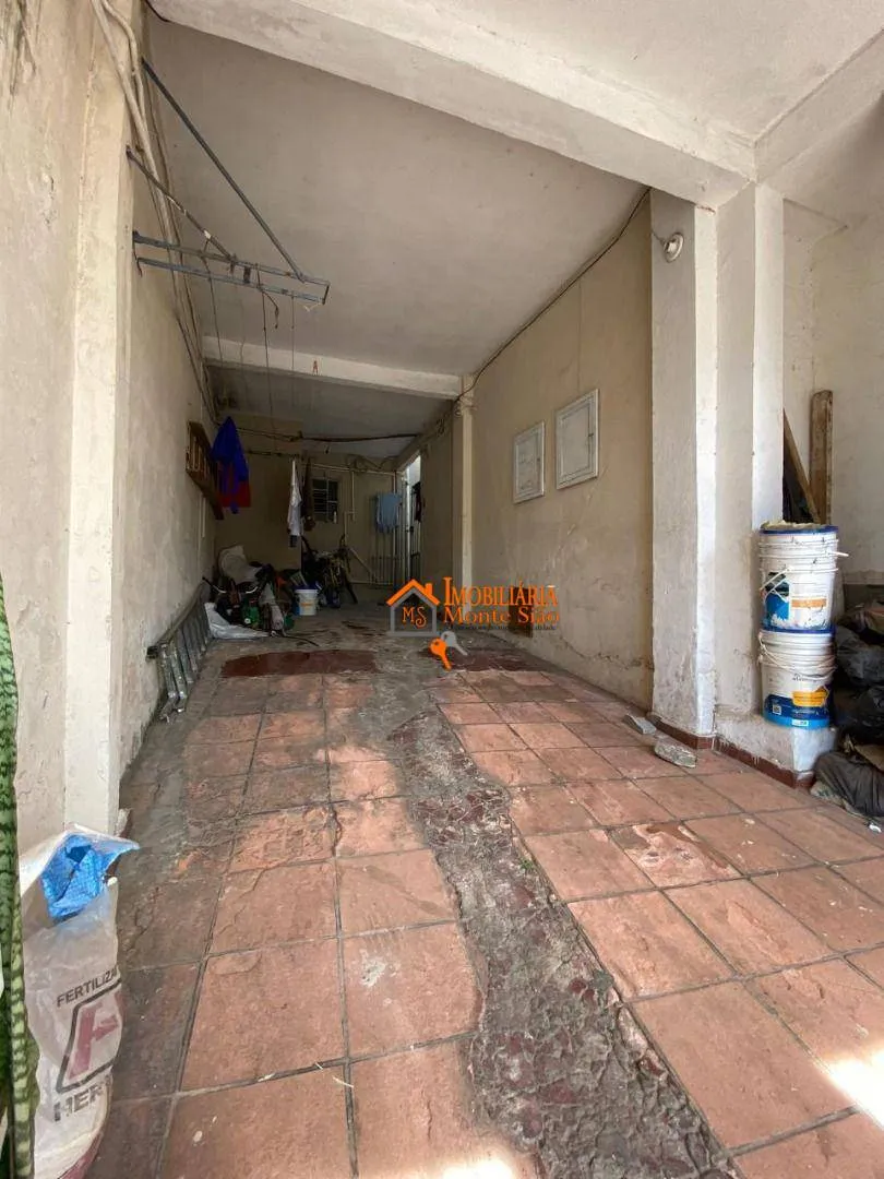 Imagem Oportunidade! Terreno com 195m² com 6 Cômodos + Salão Alugado na Vila Augusta - Renda Imediata