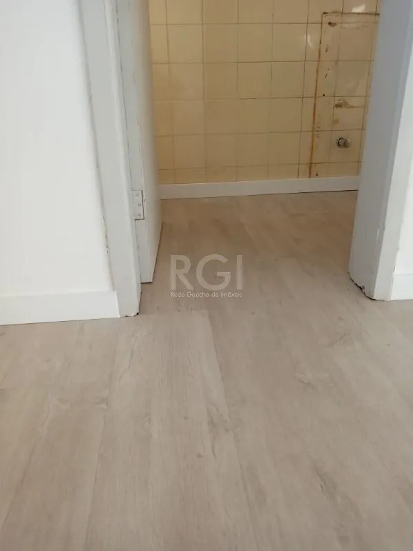 Imagem Conjunto/Sala para Venda - 20.43m², 0 dormitórios, Floresta