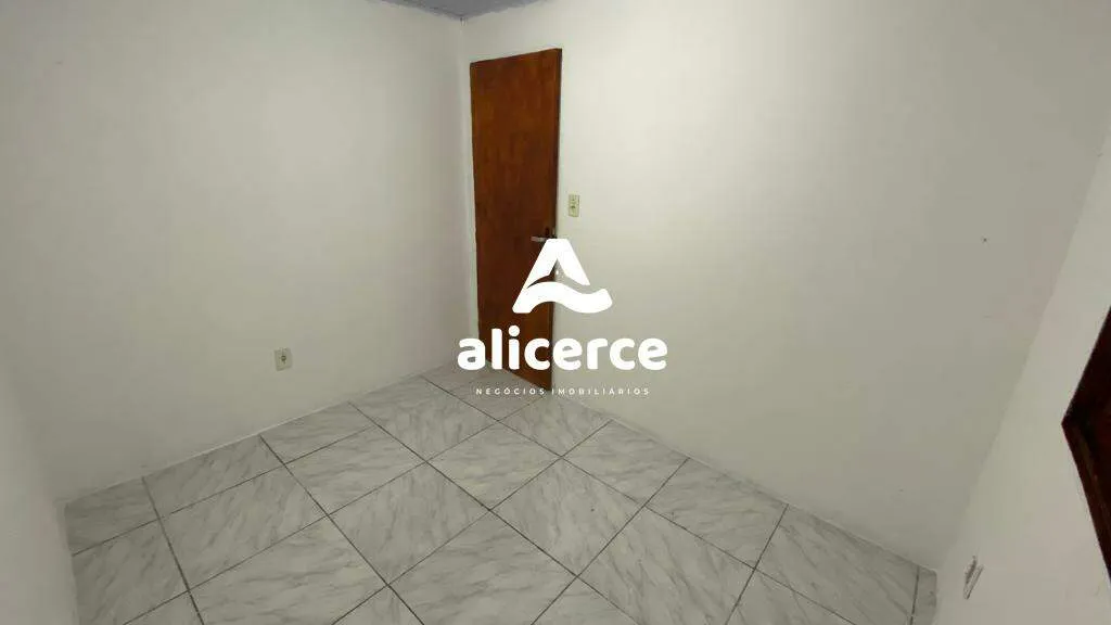 Imagem Imóvel de esquina para investimento com alta rentabilidade - Bairro Serraria, São José/SC