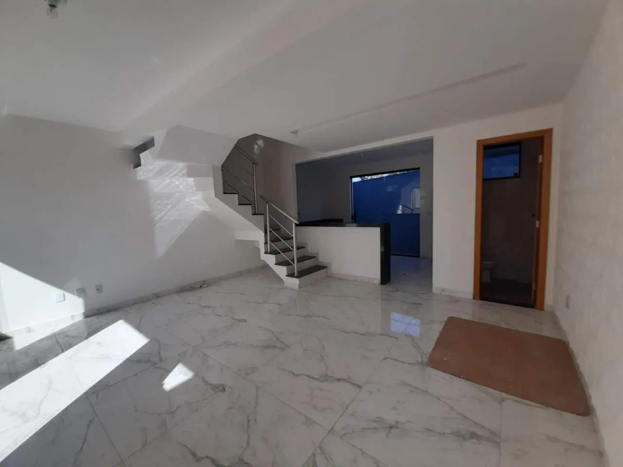 Foto do imóvel Casa duplex à venda, 3 quartos, 1 suíte, 2 vagas, JARDIM LEBLON - Belo Horizonte/MG