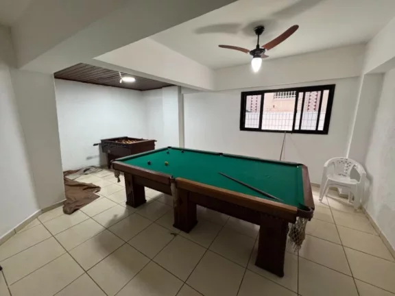 Imagem Encontre apartamentos de 1 dormitório com sacada e piscina em Praia Grande. Opções com salão de festa e salão de jogos. Confira as melhores ofertas. Á venda na Imobiliaria Consulte Imoveis.