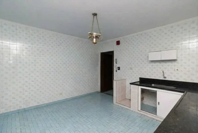 Imagem Sobrado 3 Dorm e Edícula com 4 vagas - próximo Metrô e Parque Ceret