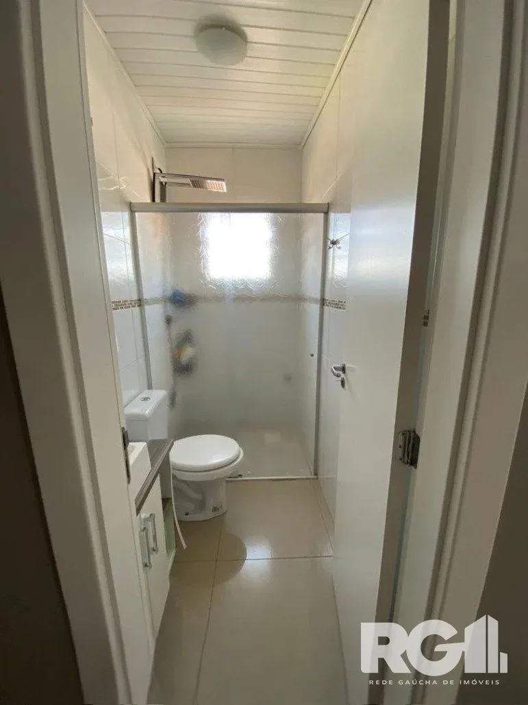 Imagem Casa semimobiliada, 2 Quartos 3 vagas no Alto Petropolis, Porto Alegre