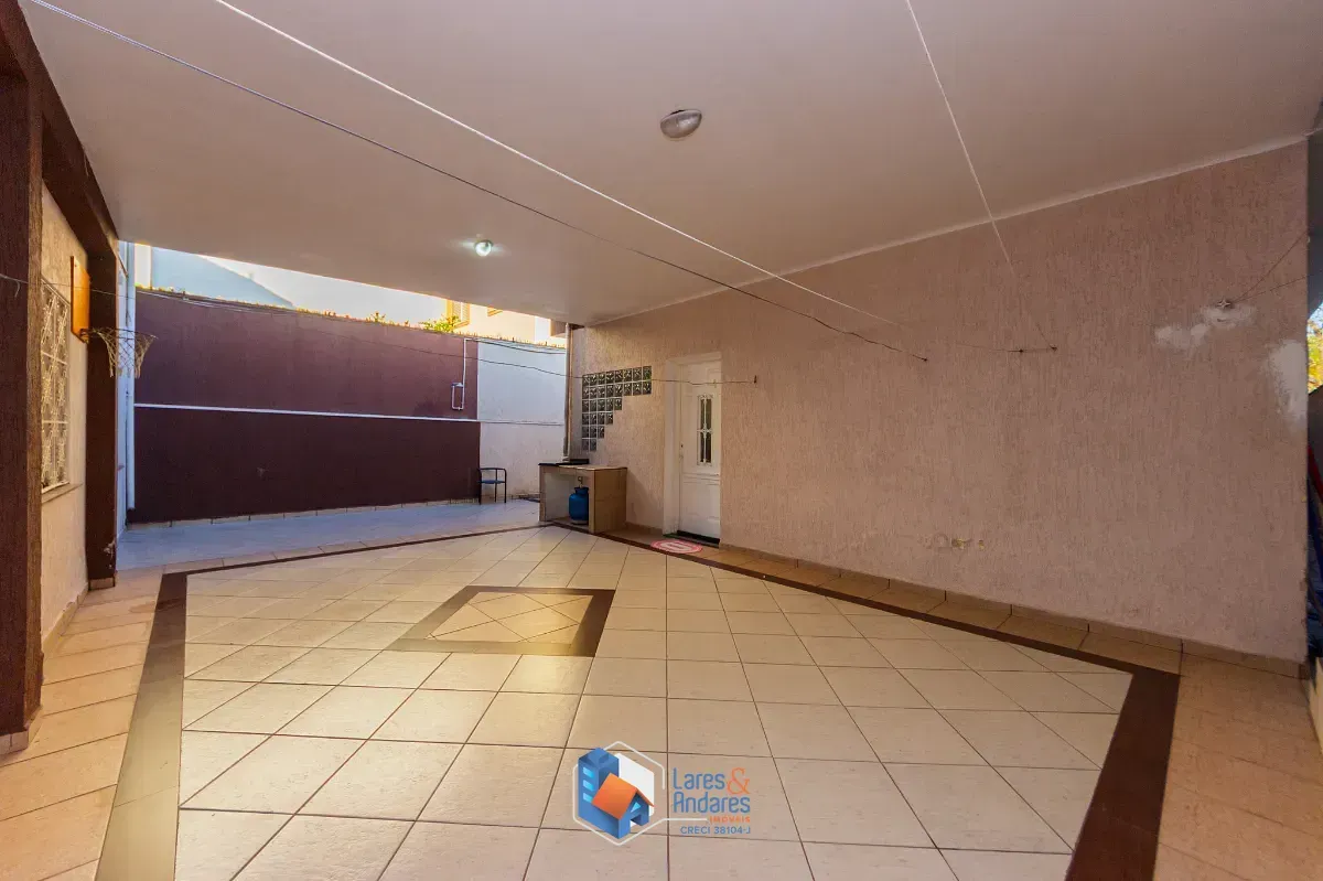 Imagem Casa para venda em Vila Moinho Velho com 5 quartos, sendo 1 suíte, 300m²