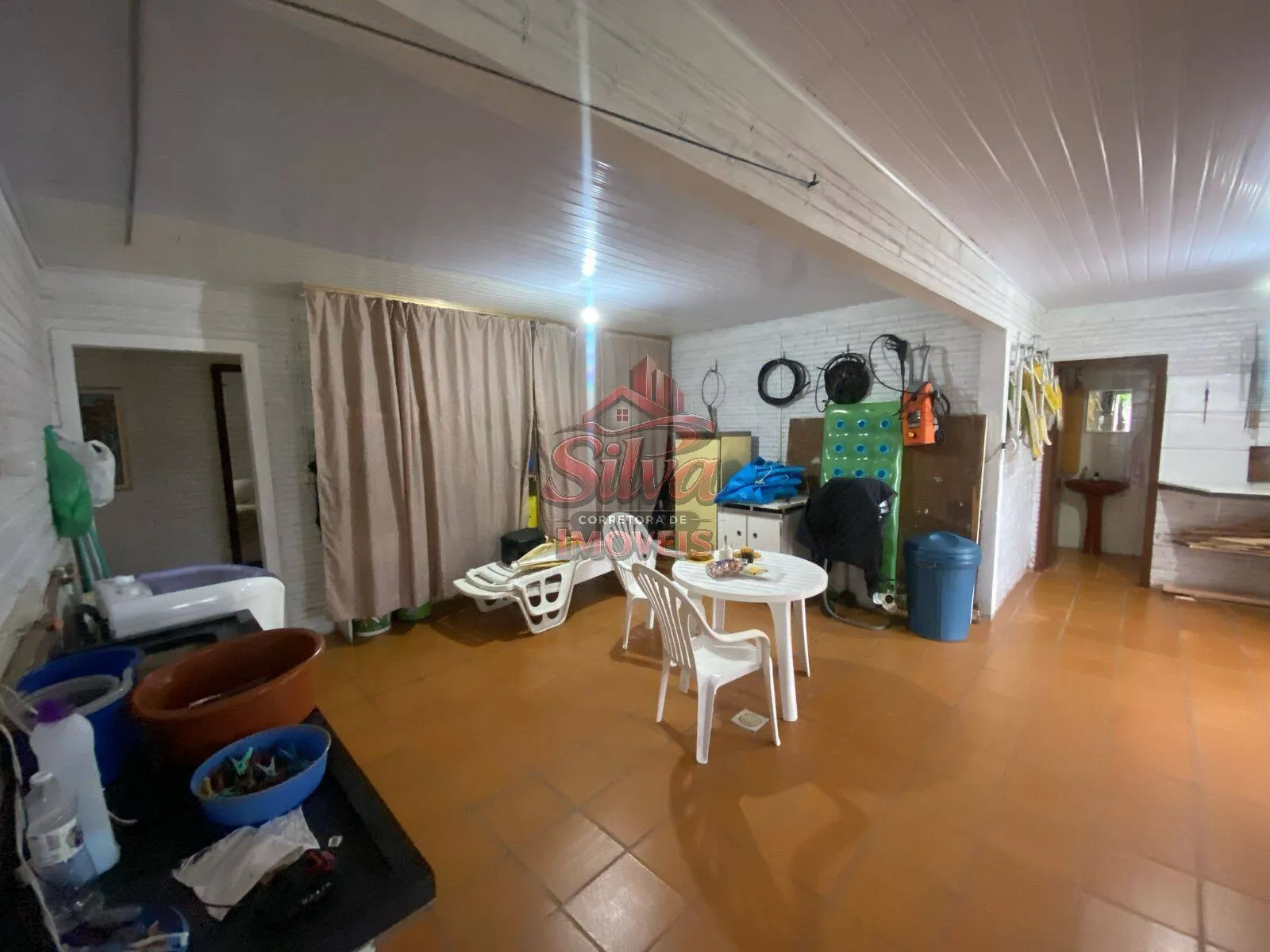 Imagem Casa 5 dormitórios com piscina a 450m do mar