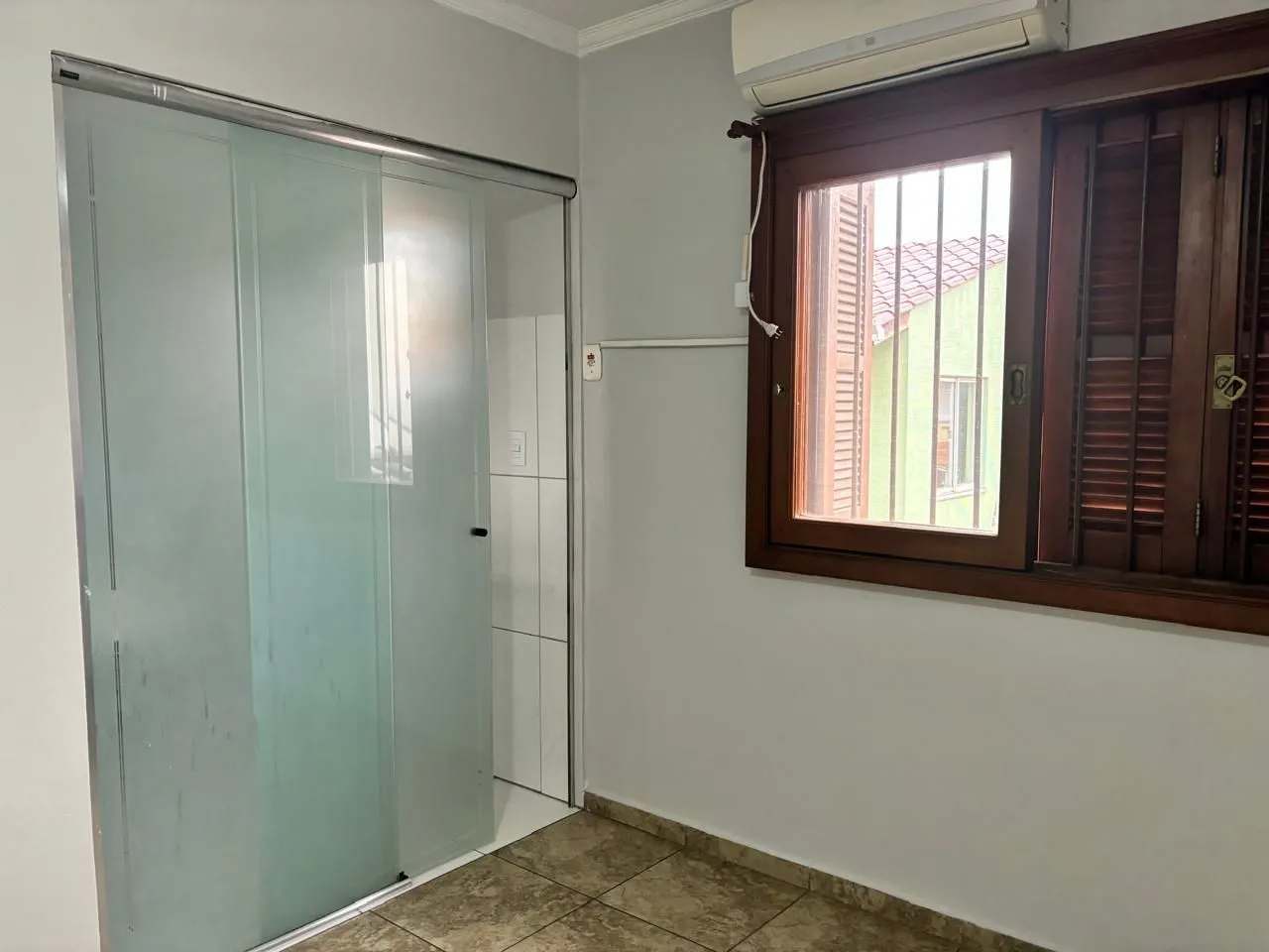 Imagem SOBRADO CONDOMINIO FECHADO - HARMONIA - CANOAS / RS