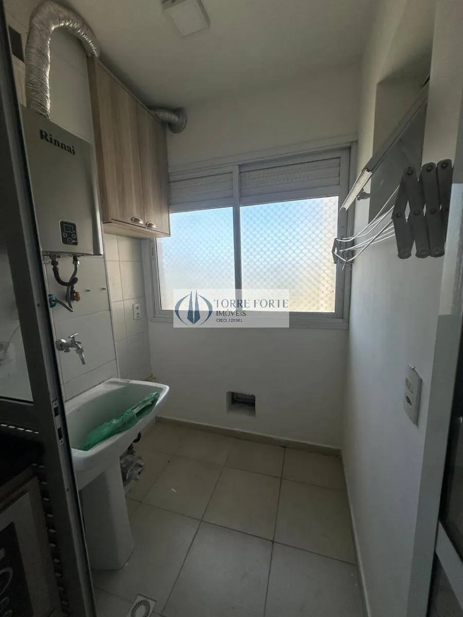 Imagem Lindo Apartamento com 3 dormitórios na Vila Ema