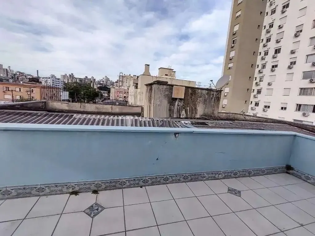 Imagem Apartamento de dois quartos no bairro Rio Branco em Porto Alegre