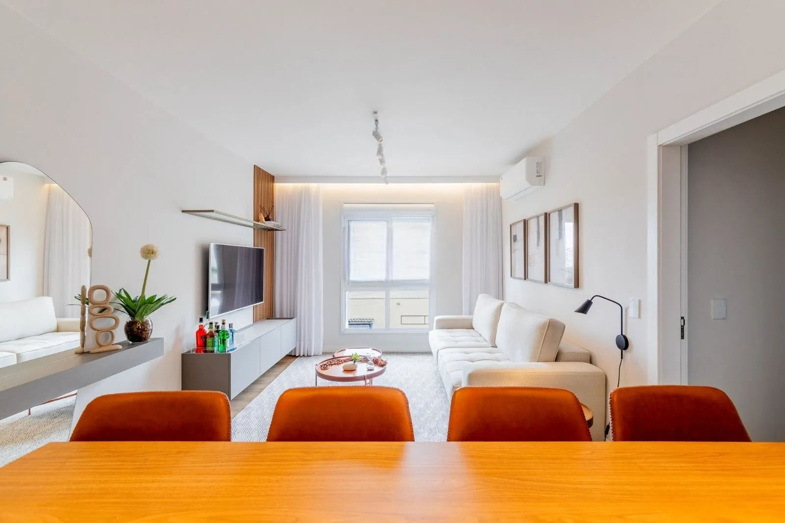 Imagem Apartamento à venda em Porto Alegre - pronto para morar, totalmente reformado.