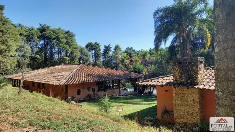 Imagem Oportunidade para falar em seu ouvido! Casa a Venda Terreno plano com 2500 m² a venda em condomínio fechado de Nova Lima. Localização privilegiada