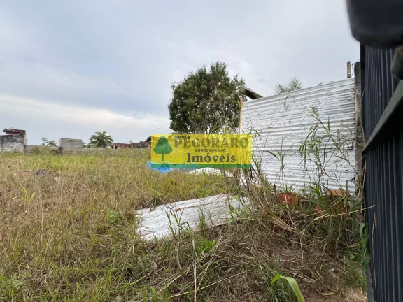 Imagem Terreno de Esquina no Getuba - 1.118 m²: Plano, Murado, Pavimentado, Água e Luz Instalados