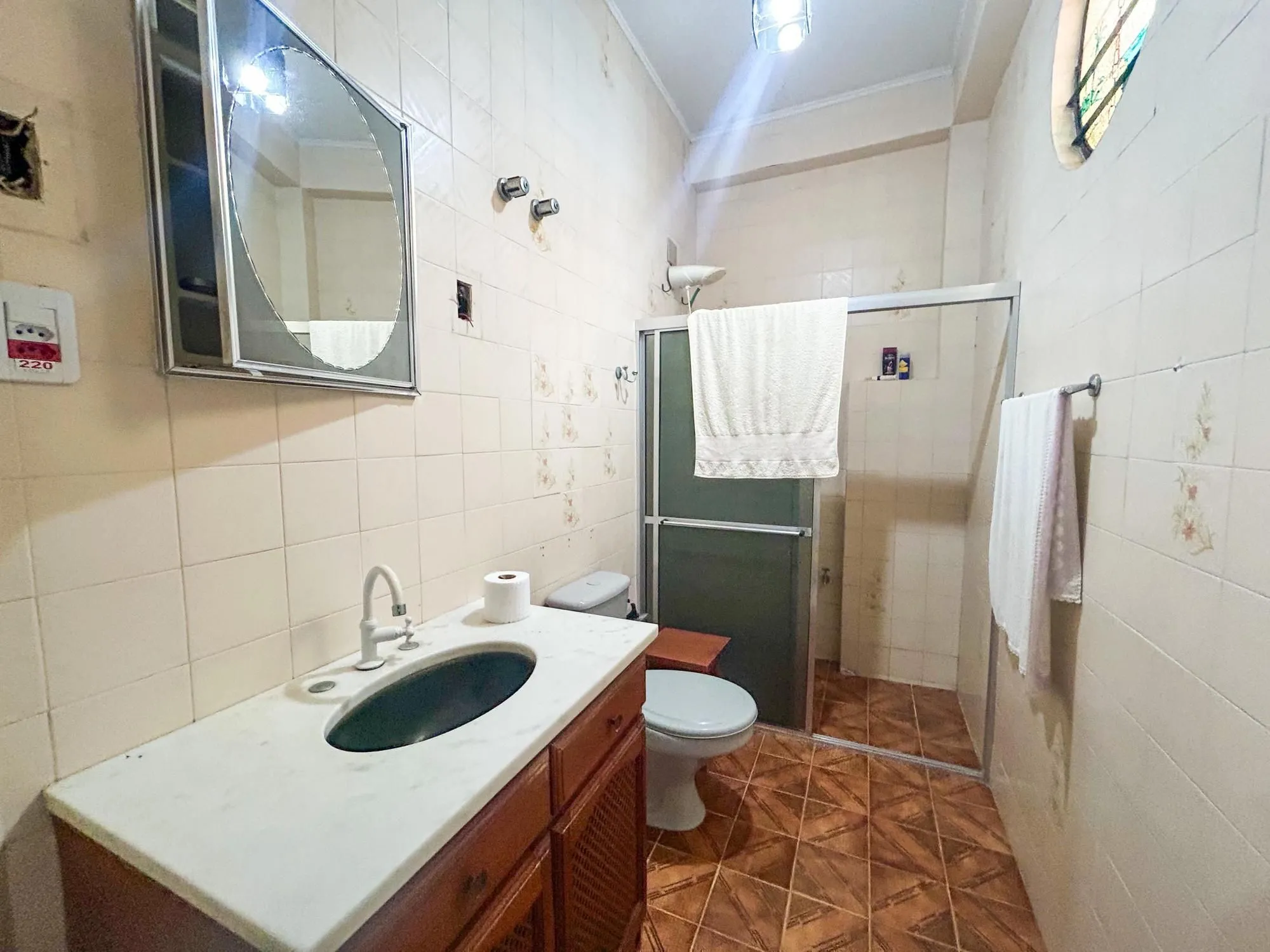 Imagem Casa Residencial com 3 Quartos, sendo 1 suíte e 3 Banheiros, no Bairro Santa Teresa em Porto Alegre, RS