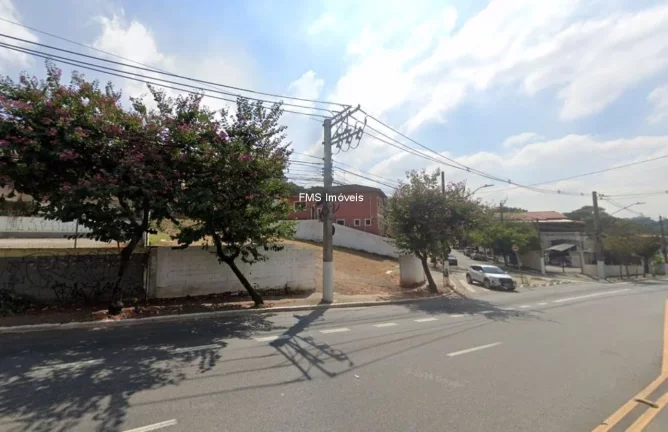 Imagem Terreno com 741m2 à venda no Morumbi