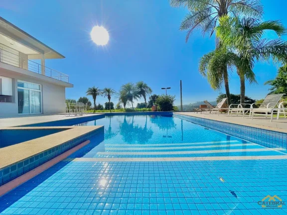 Imagem Casa à Venda em condomínio fechado de 1000m2 com4 quartos e Piscina em Jundiaí SP