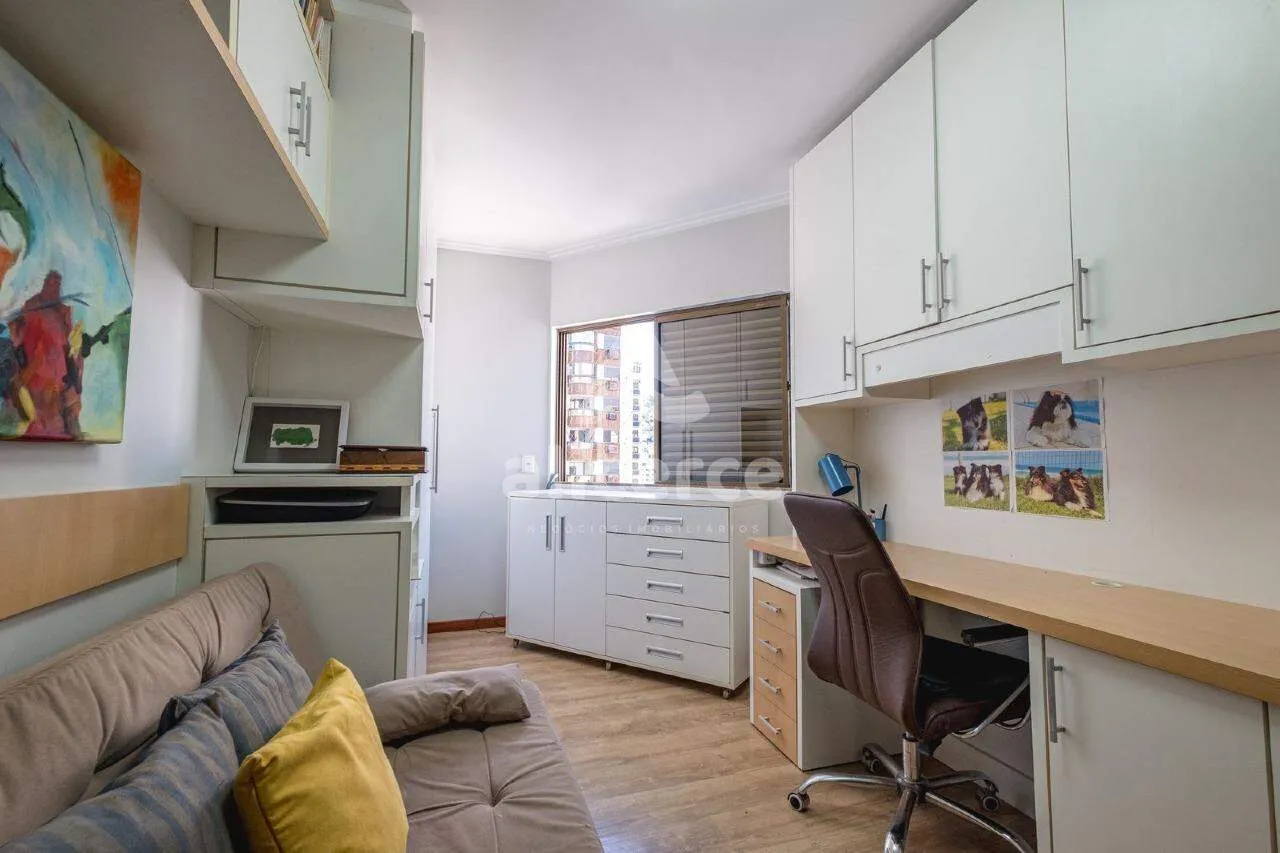Imagem Apartamento Duplex à venda com 3 quartos1 suíte l 221,24m² l Centro Florianópolis/SC