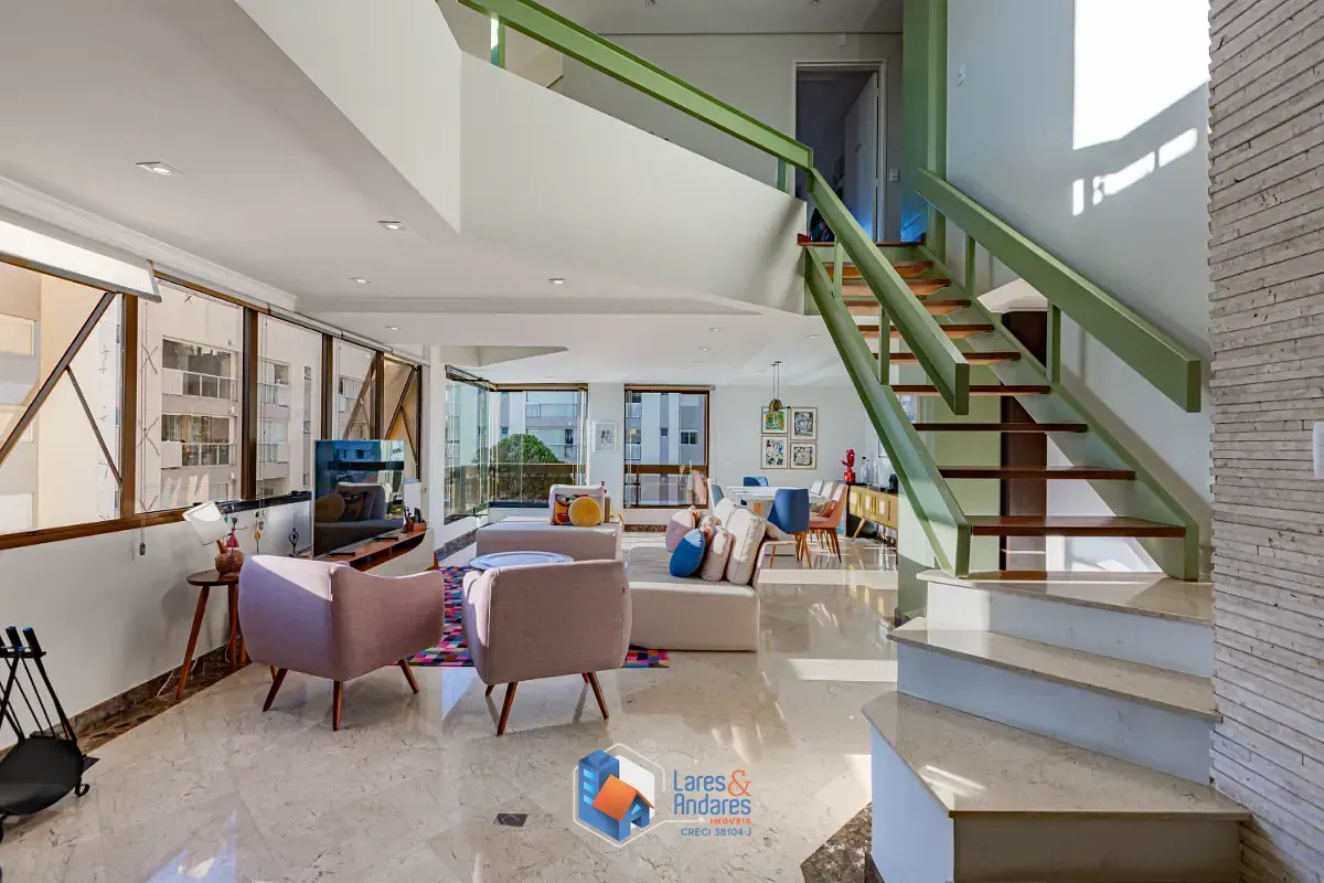 Imagem Duplex para venda em Sumaré com 3 quartos, sendo 3 suítes, 208m²