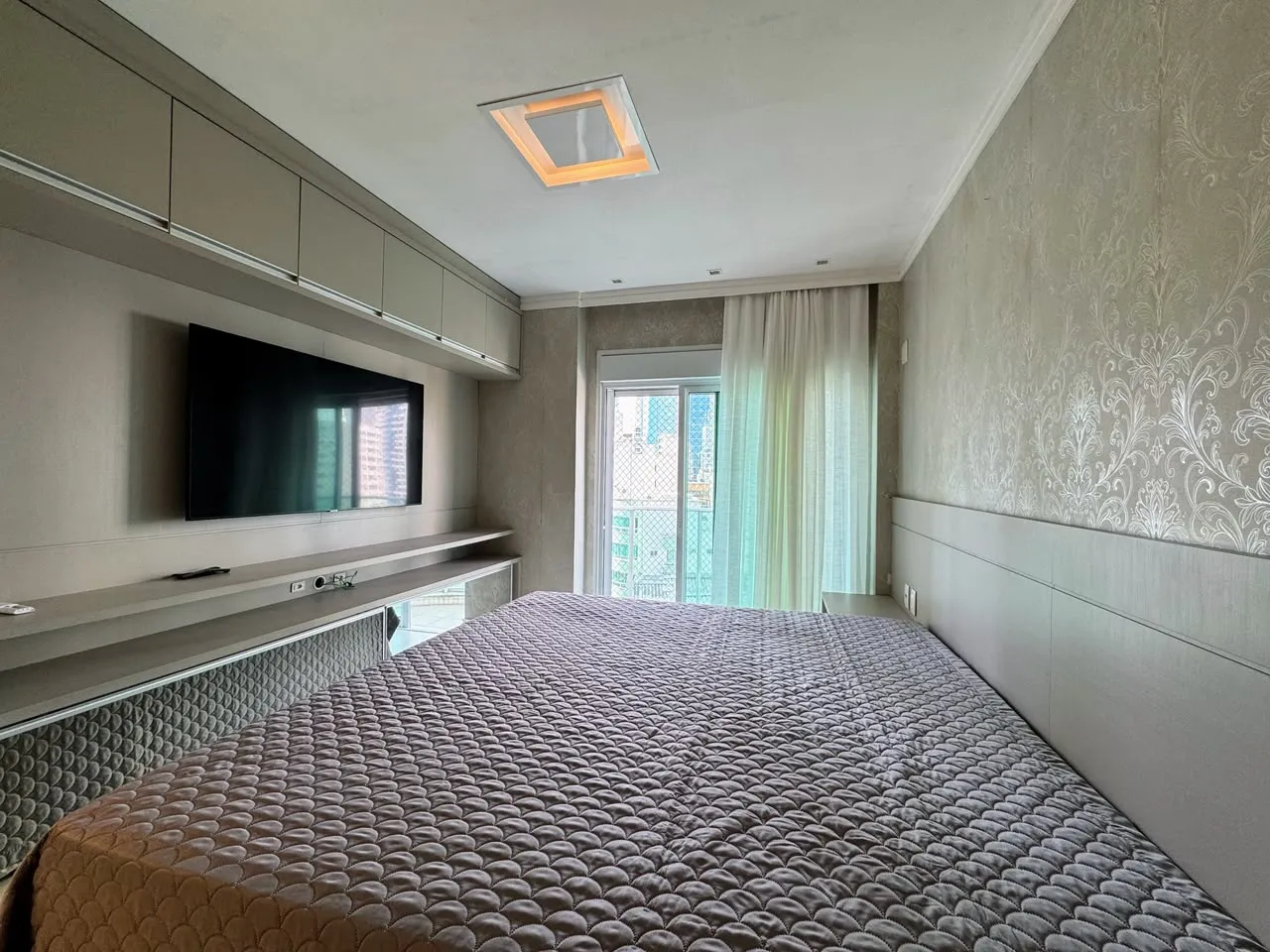 Imagem Apartamento à venda com 128m2 por R$ 3.300.000,00