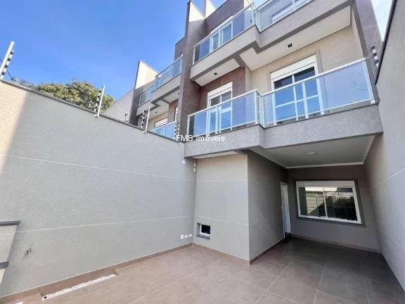 Imagem Imperdível oportunidade: Casa à venda em São Paulo-SP, Mirandópolis! 3 quartos, 1 suíte, 4 banheiros, 1 sala, 3 vagas de garagem, 170m².